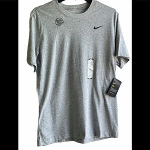 New NIKE dri fit cotton tee shirt size Men’s med